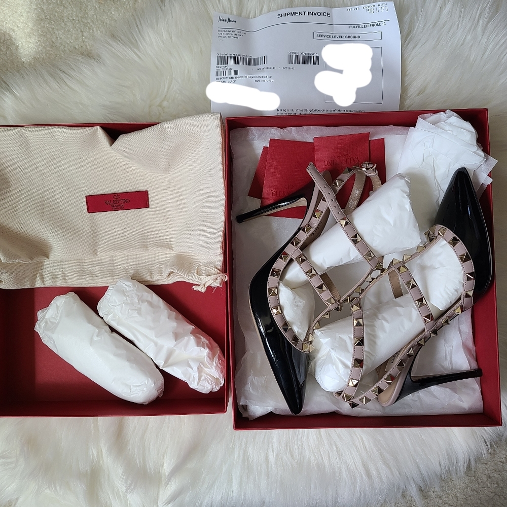Brand New Valentino Rockstuds - Full Set